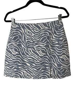 Everly Small Blue and White Zebra Print Mini Skirt